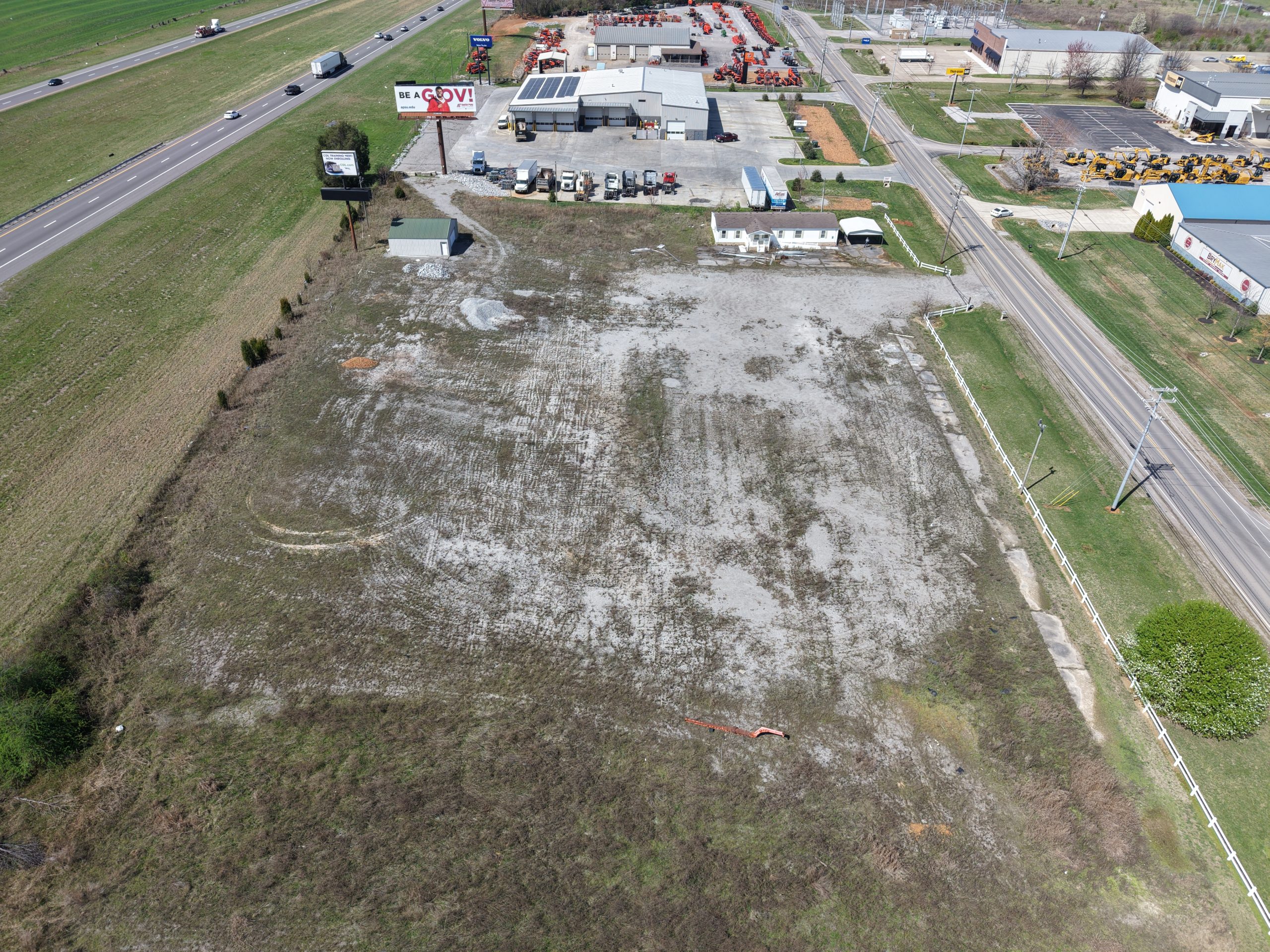 570 Alfred Thun Rd., Clarksville, TN 37040